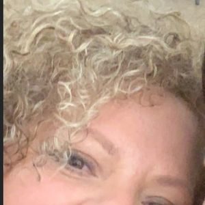 Meet your Posher, Ines